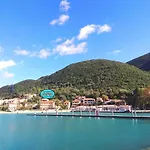 Kostas Ii Apartman Vaszilikí