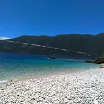 Kostas Ii Apartman Vaszilikí